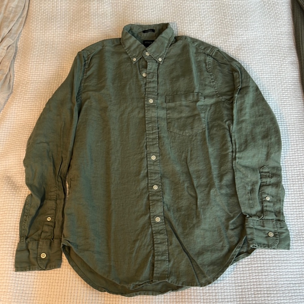 J. Crew Men’s Linen Button-Down Shirt